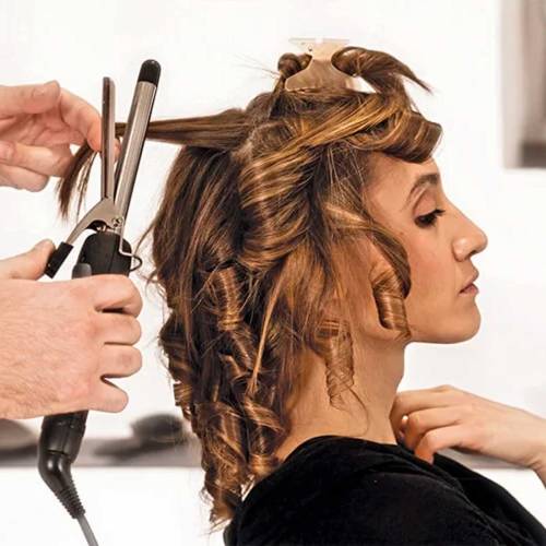 Professional hair dressing course tools and training setup for stylists.